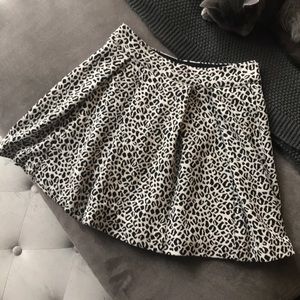Black And White Animal Print Skirt Size Small